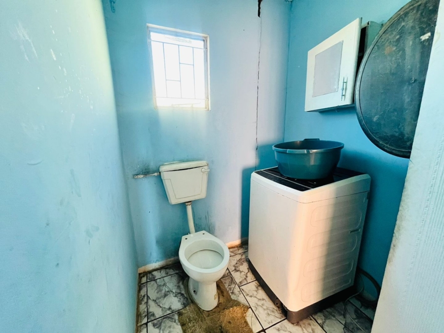 2 Bedroom Property for Sale in Bloemside 2 Free State